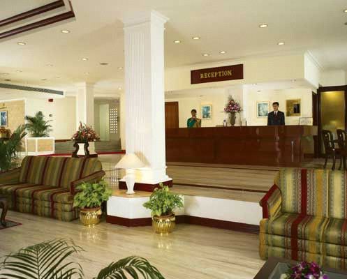 Hotel The Avenue Regent Kochi Exterior foto